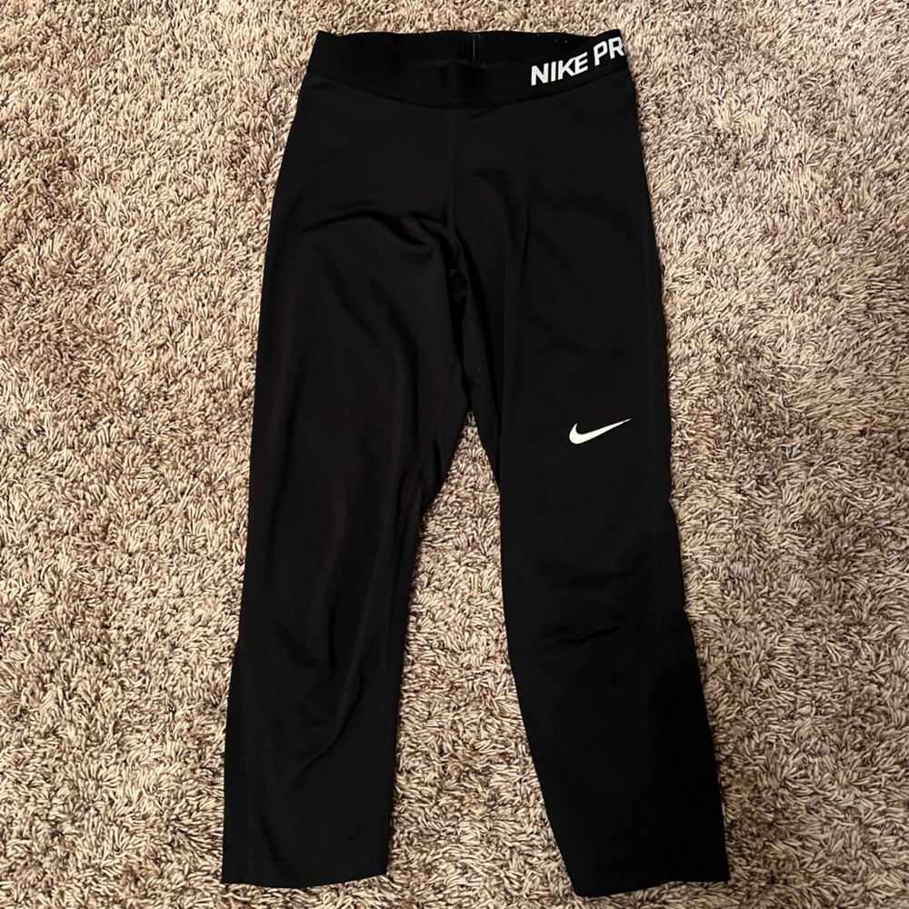 Nike Capri Dri-Fit Leggings